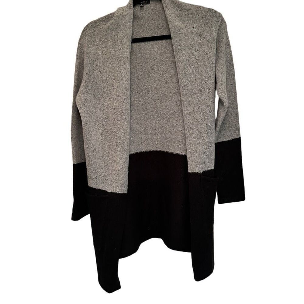 Staccato duster with black and grey block stripe
